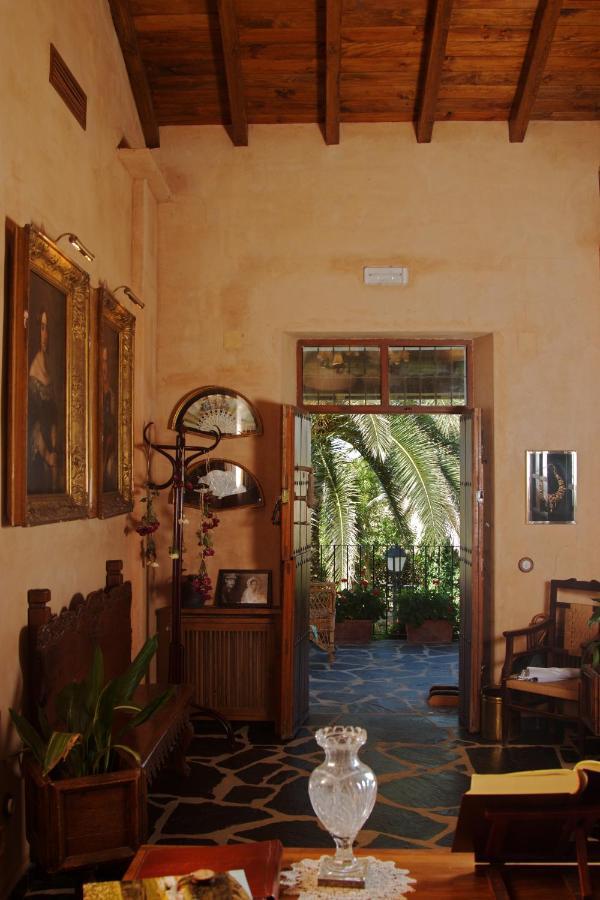 Palacio Viejo De Las Corchuelas Torrejón el Rubio Eksteriør billede