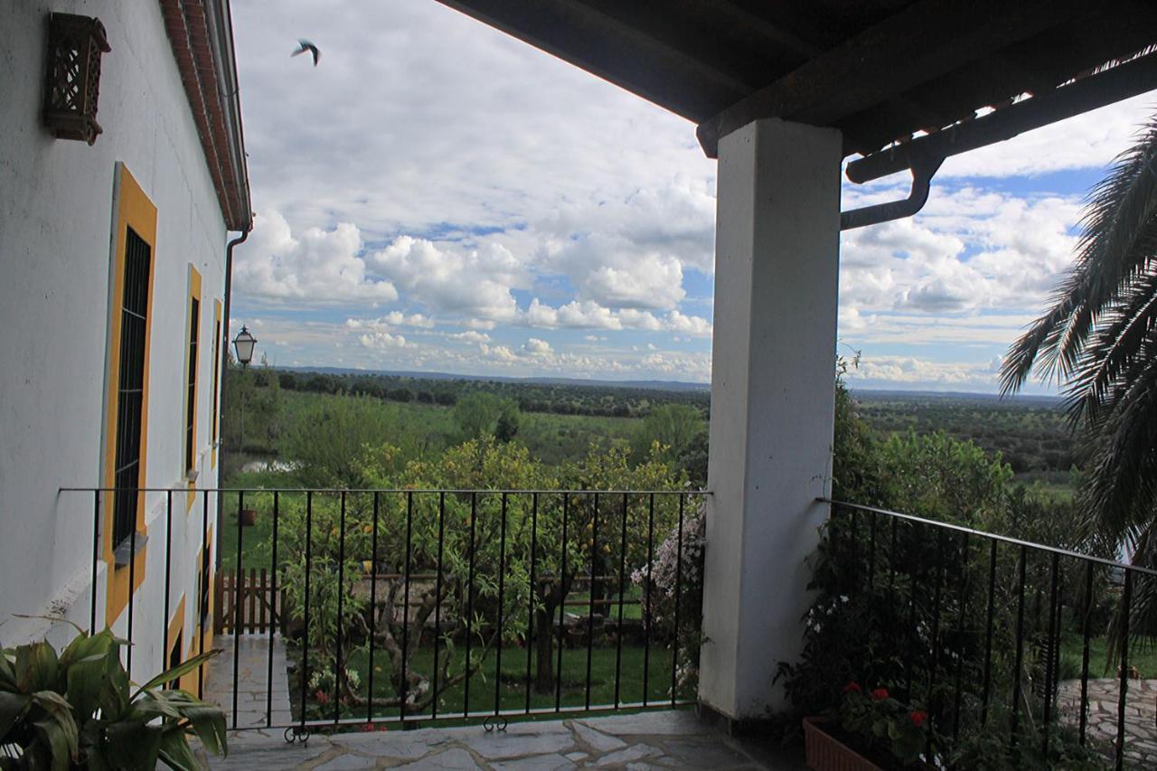 Palacio Viejo De Las Corchuelas Torrejón el Rubio Eksteriør billede
